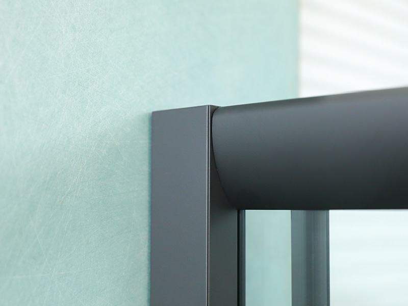 Próifíl Alúmanam Dubh SQ Imfhálú Cith Sleamhnáin Cearnóg Le Láimhseáil Poill Dúbailte Próifíl Alúmanam Dubh SQ Imfhálú Cith Sleamhnáin Cearnóg Le Láimhseáil Poill Dúbailte