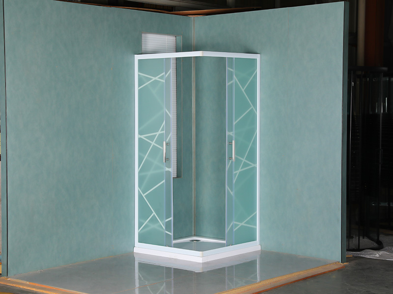 Imfhálú Cith Sleamhnáin SQ, Gloine Tempered Matt Le Priontáil, Próifíl Alúmanam Bán, Láimhseáil Poill Dúbailte, Le Tráidire Imfhálú Cith Sleamhnáin SQ, Gloine Tempered Matt Le Priontáil, Próifíl Alúmanam Bán, Láimhseáil Poill Dúbailte, Le Tráidire