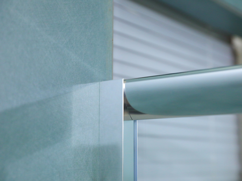 Fráma Alúmanam RE Chrome Cearnóg Gloine Tempered Imfhálú Cith Sleamhnáin Le Tráidire Fráma Alúmanam RE Chrome Cearnóg Gloine Tempered Imfhálú Cith Sleamhnáin Le Tráidire