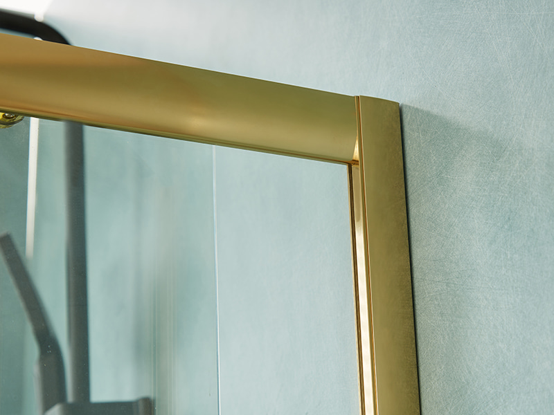 Imfhálú Cith Sleamhnáin SE, Gloine Tempered Clear, Próifíl Óir Alúmanam, Láimhseáil Poill Dúbailte, Gan Tráidire Imfhálú Cith Sleamhnáin SE, Gloine Tempered Clear, Próifíl Óir Alúmanam, Láimhseáil Poill Dúbailte, Gan Tráidire