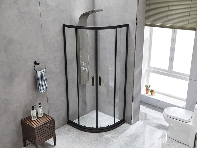 Imfhálú Cith Sleamhnáin SE, Gloine Tempered Clear, Próifíl Alúmanam Dubh, Láimhseáil Poill Dúbailte, Gan Tráidire Imfhálú Cith Sleamhnáin SE, Gloine Tempered Clear, Próifíl Alúmanam Dubh, Láimhseáil Poill Dúbailte, Gan Tráidire